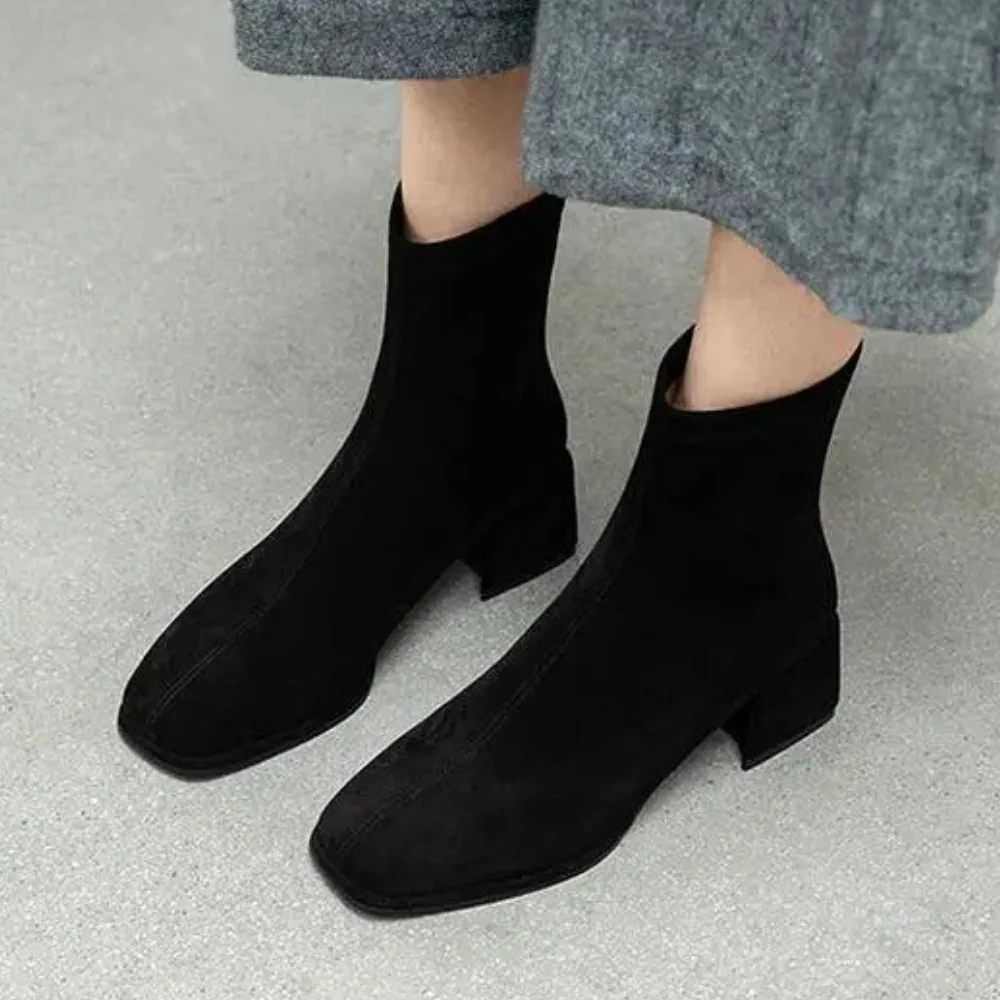 Elegante und vielseitige Damen-Stiefeletten f��r den Alltag und die Arbeit