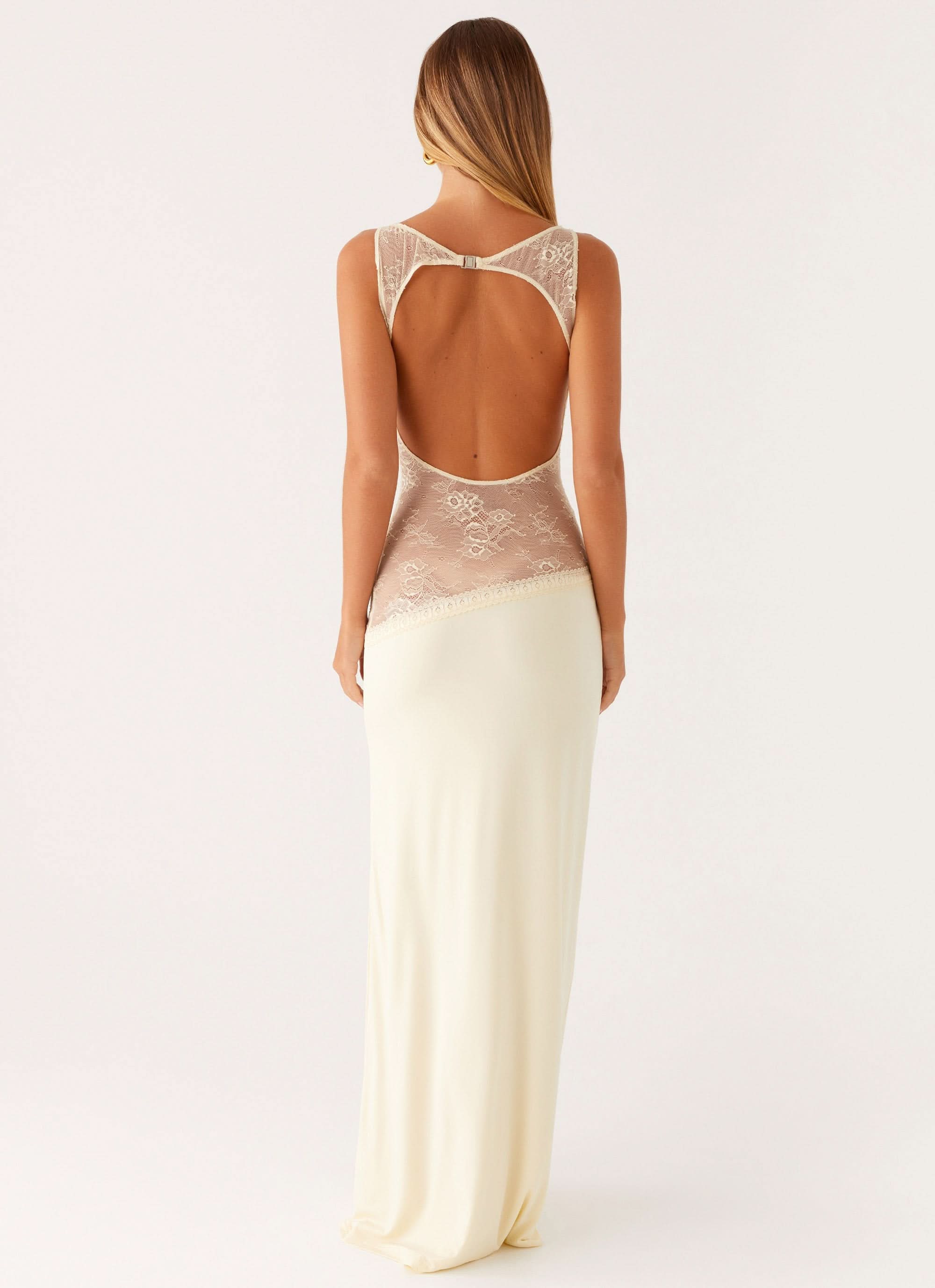 ?rmelloses Cocktail-Maxikleid mit Spitze und Cut-outs f��r Damen