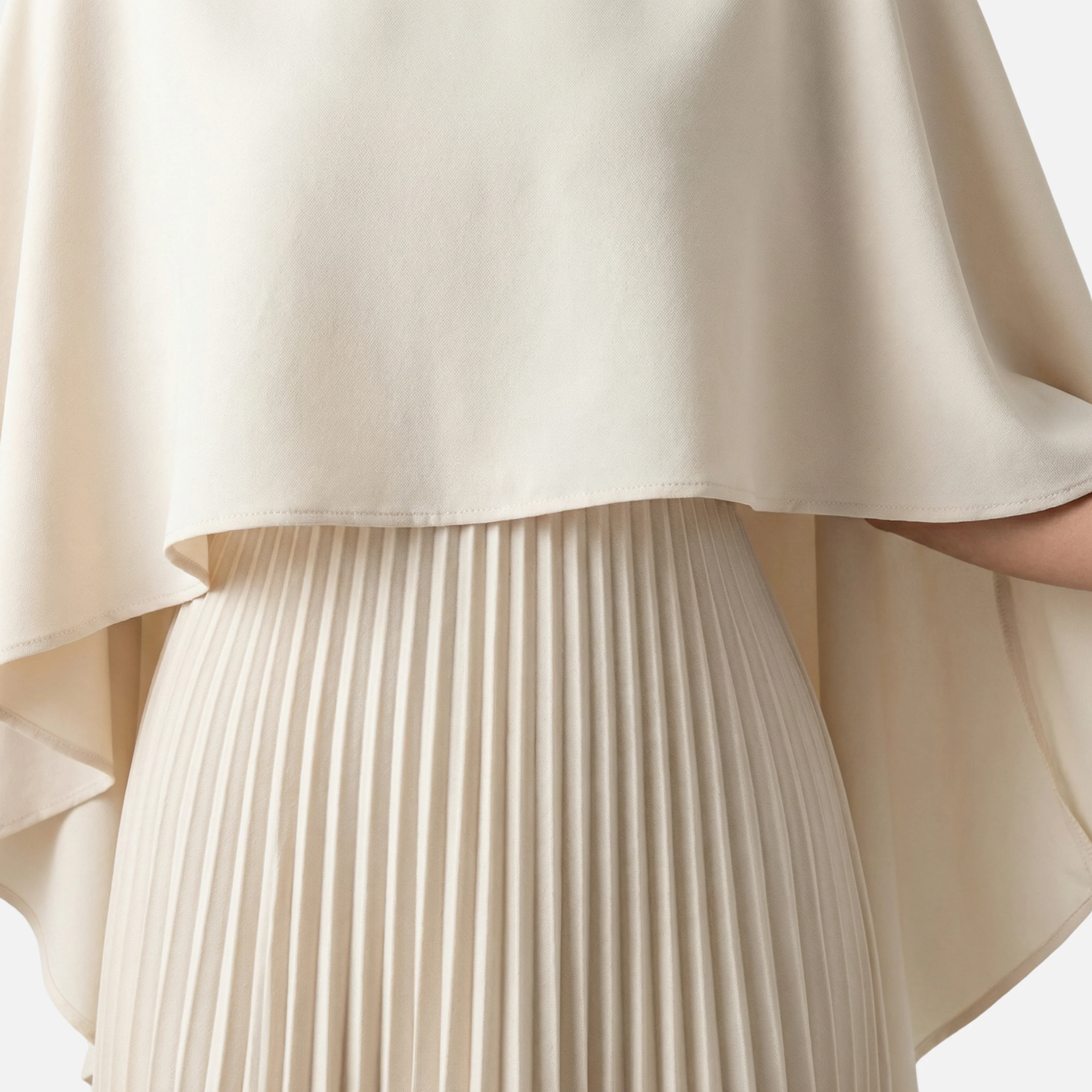 Plissiertes Chiffon-Maxikleid mit Cape-Overlay f��r Damen