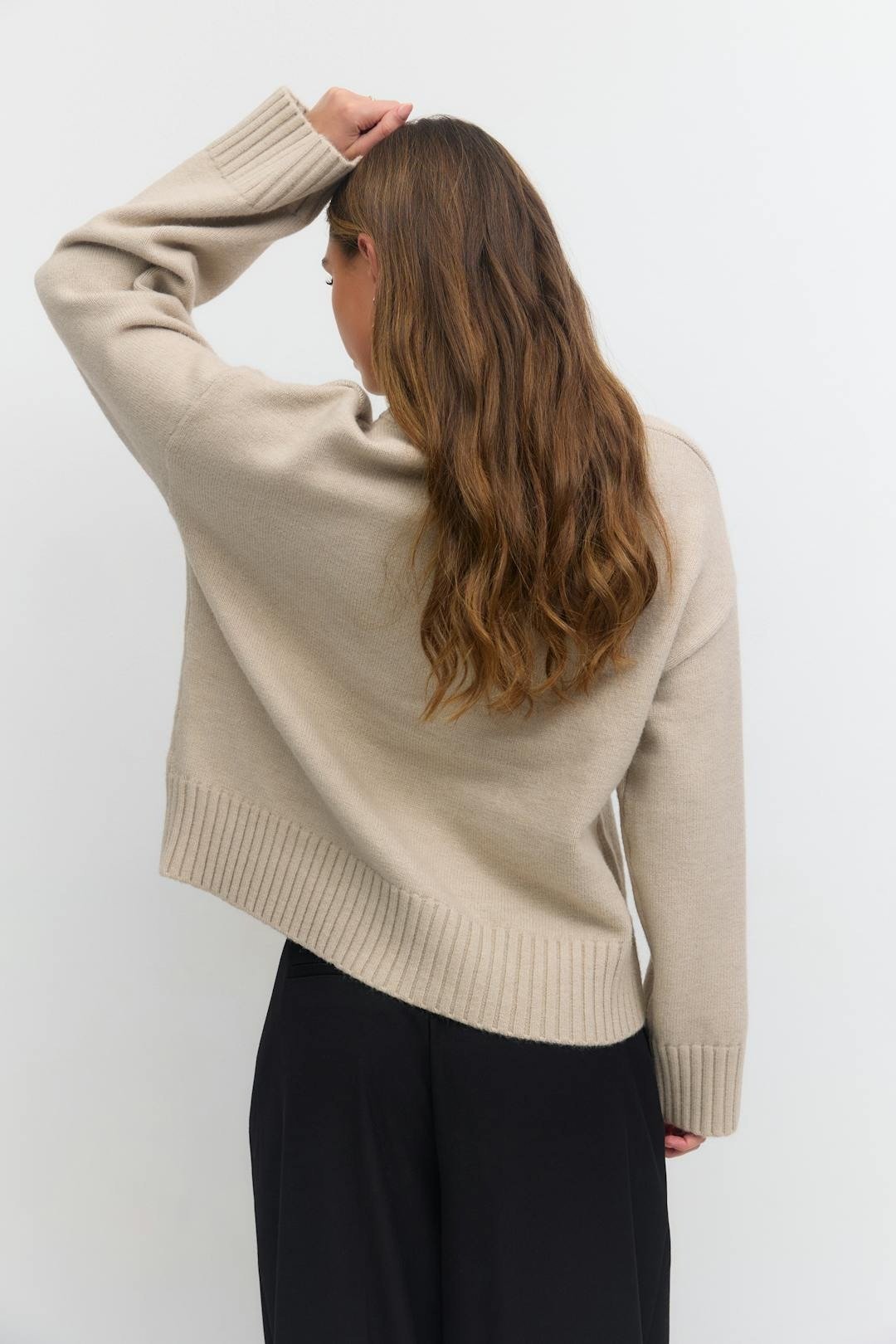 Dame Gina Tricot Crew Neck Knitted Sweater