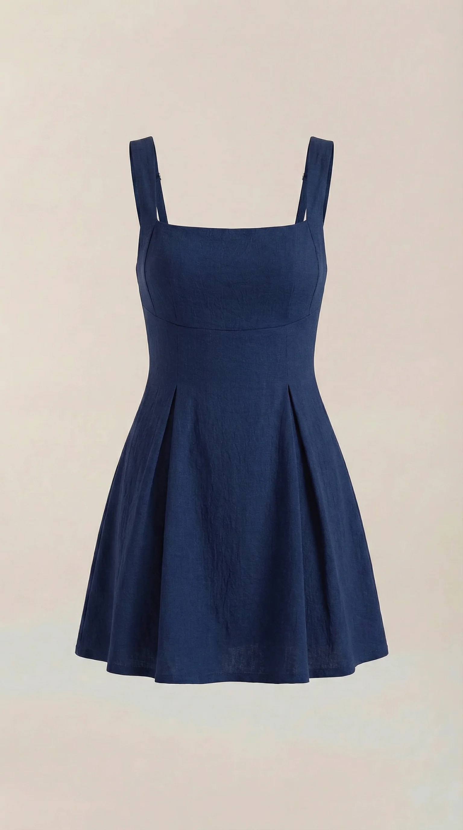 Minikleid mit tailliertem Oberteil