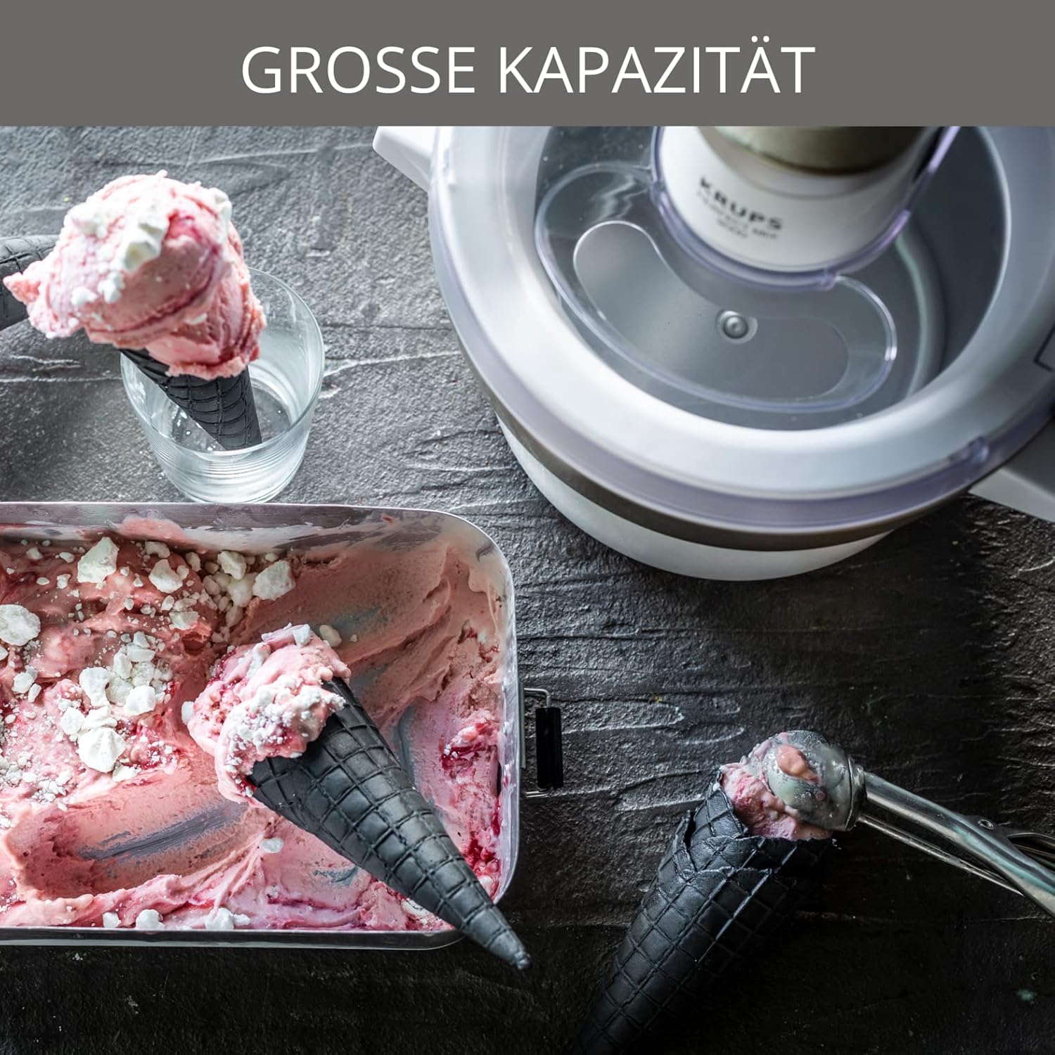 Krups GVS241 Eismaschine Venice Perfect Mix | 1L hausgemachtes Eis, Sorbet, Frozen Jogurth | Ohne Kompressor | Inklusive Rezeptheft und Silikonlöffel | Digitalanzeige und Signalton, Weiß