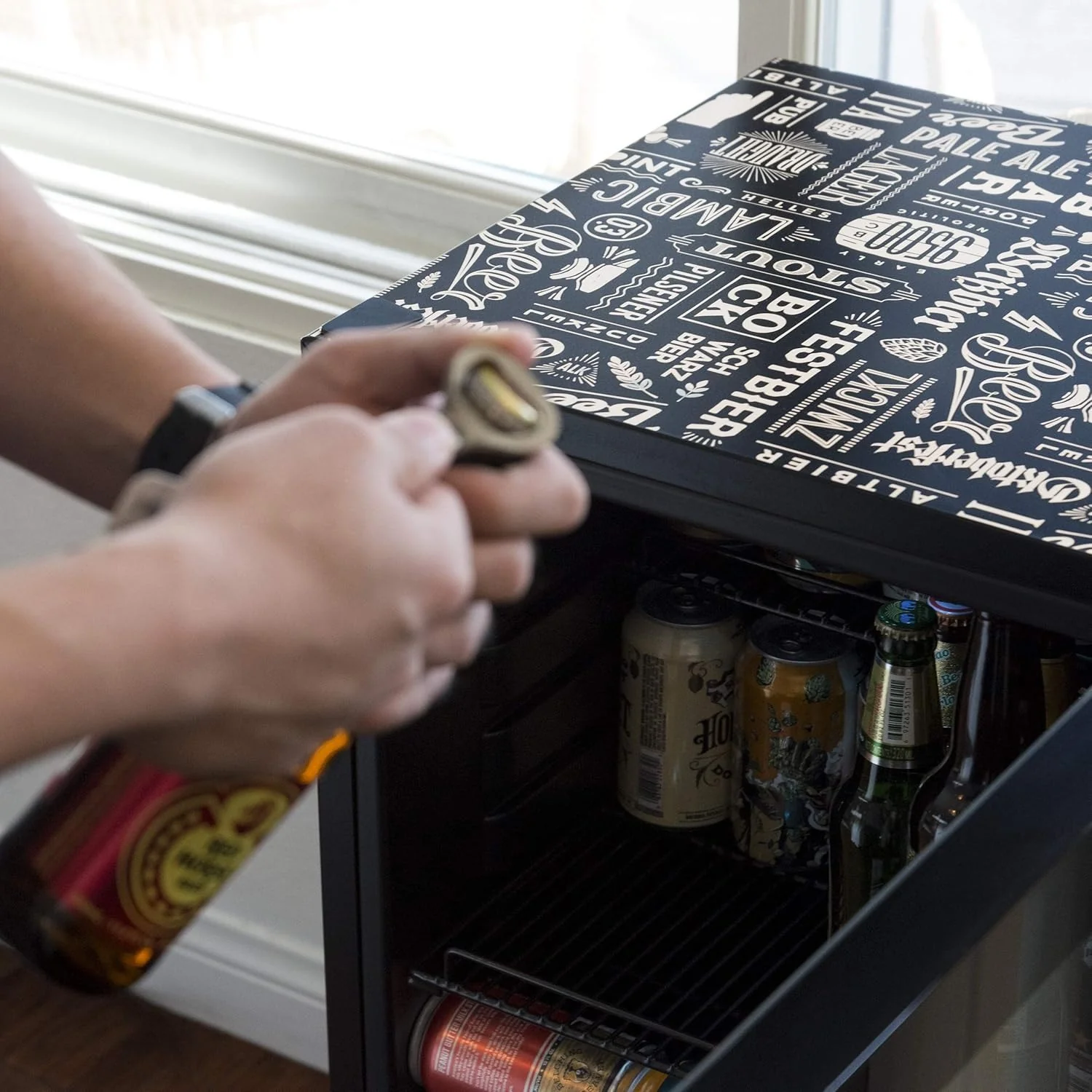 Beverage Refrigerator Cooler | 126 Cans Free Standing with Right Hinge Glass Door | Mini Fridge Beverage Organizer Perfect For Beer, Wine, Soda, And Cooler Drinks