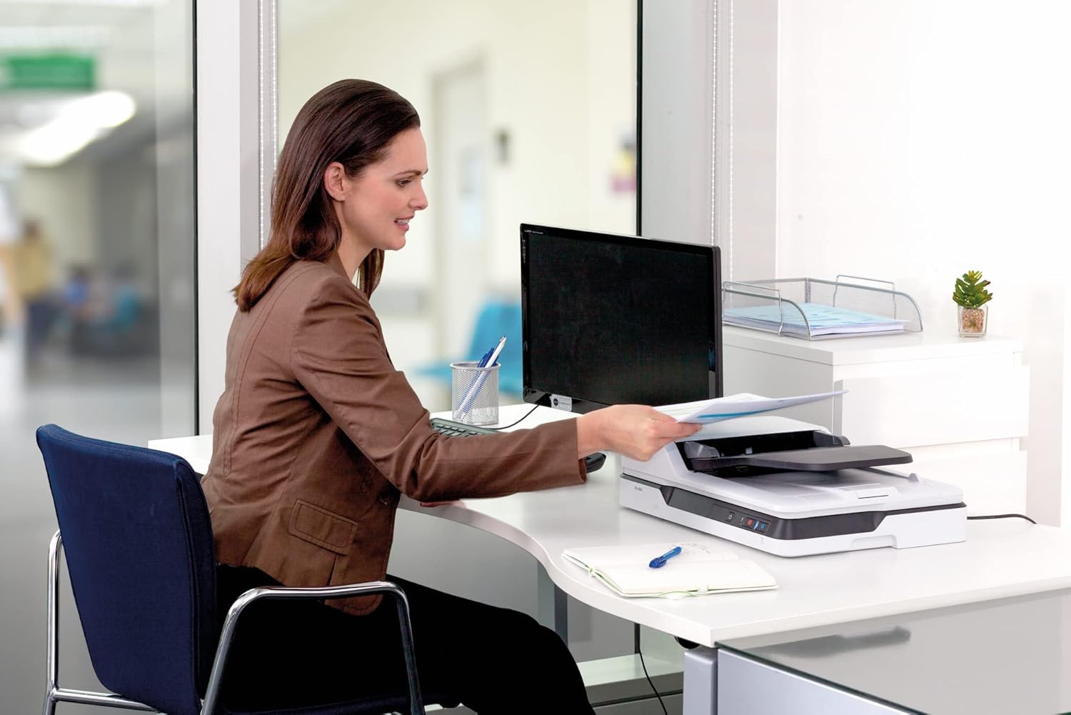Epson WorkForce DS-1630 DIN A4 Dokumentenscanner (Scanner, kleine Standfläche, Dokumenteneinzug, Duplex, Drei-Pass, 600dpi, USB 3.0)