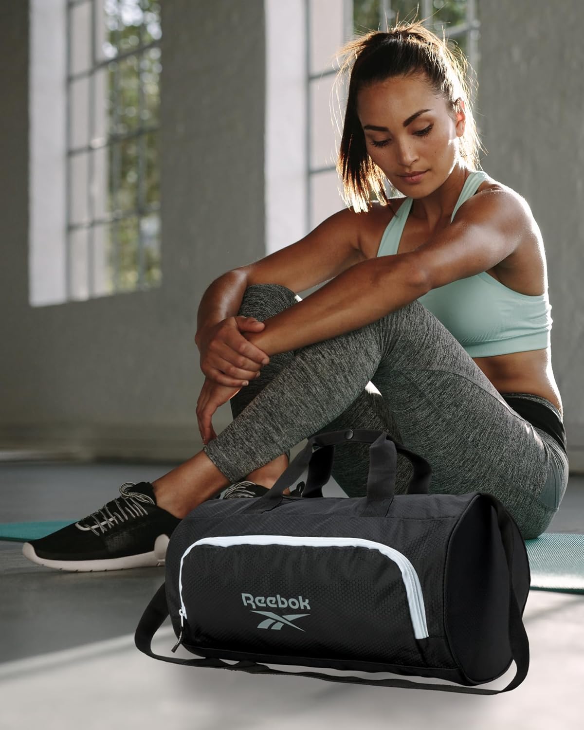 Reebok Seesack – leichte Unisex Handgepäcktasche – Reise- und Sporttasche für Damen und Herren, Perth II Schwarz, One Size, Rbk Seesack