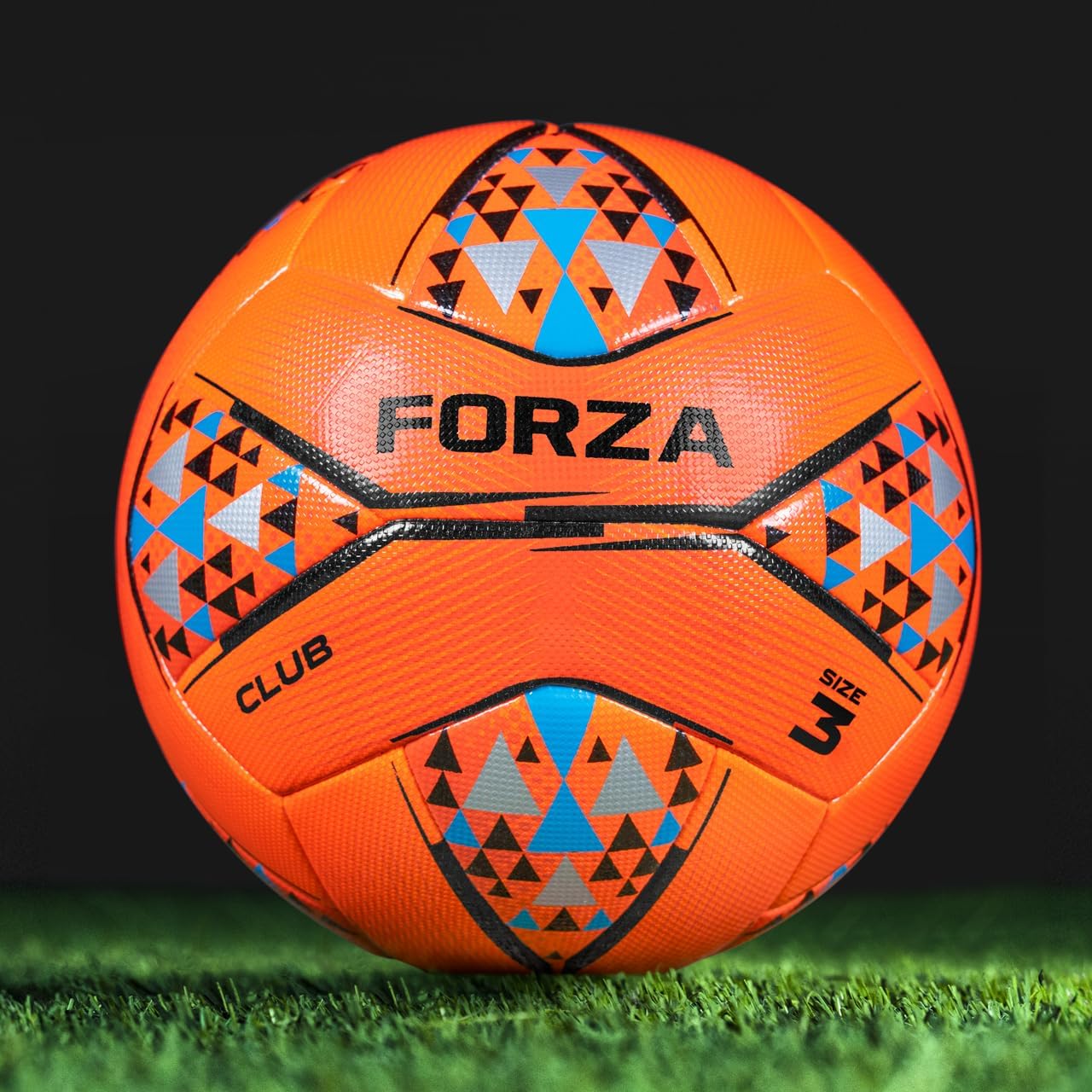 FORZA Club-Fußbälle – Premium-Spielbälle für konstante Trainings- und Spielleistung [3 Größen] – Packung mit 1, 3 oder 30 Stück