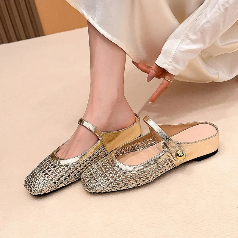 Damen Mules geflochten | Flache Slipper in Metallic-Optik mit Riemchen und eckiger Zehenpartie | Bequeme Schlupfschuhe