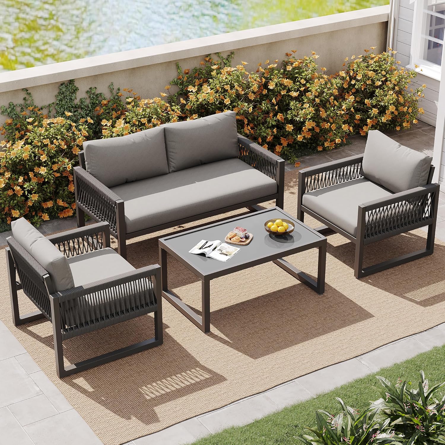 Merax Garten-Lounge-Set 4 Sitz – Seilgeflecht Sitzgruppe mit verzinktem Eisenrahmen, wetterfest, Loungesessel mit Sitz- & Rückenkissen, verstellbaren Füßen, Couchtisch mit Glasplatte, Grau
