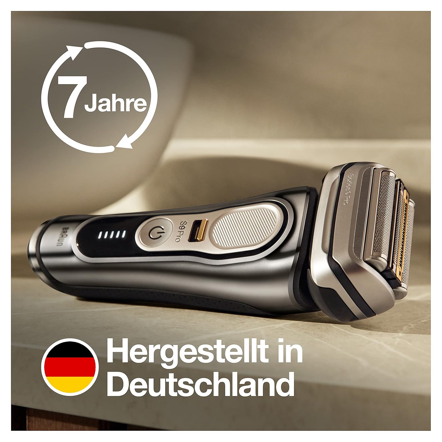 Braun Series 9 Pro Elektrorasierer für Herren, Bartrasierer mit ProLift-Trimmer und 4-in-1-Kopf, 5-in-1-Reinigungs- und Ladecenter, Tasche, wiederaufladbar, kabellos, 9466 CC, Chrom