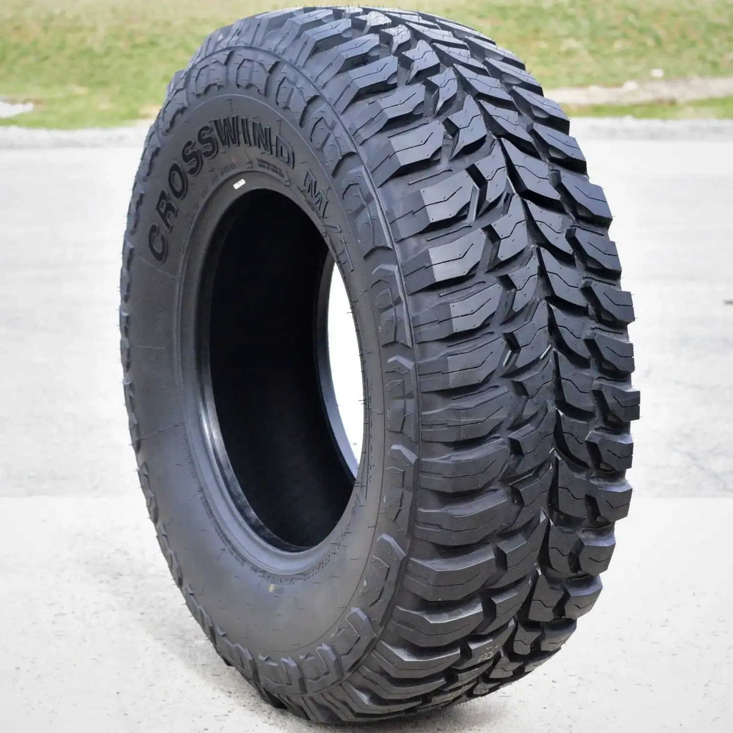 Crosswind M/T Mud Tire 30X9.50R15 6 Ply for SUVs & Light Trucks