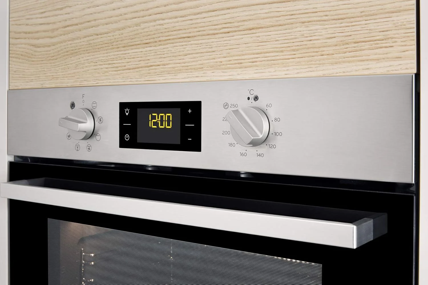 Privileg PBWR6 OH5F IN Inbouw oven/ Energieklasse A/ 71 L/ Hydrolytische reinigingsfunctie/ Multifunctionele heteluchtoven met 7 functies/ Roestvrij staal/ Turn&Go/ Click&Clean