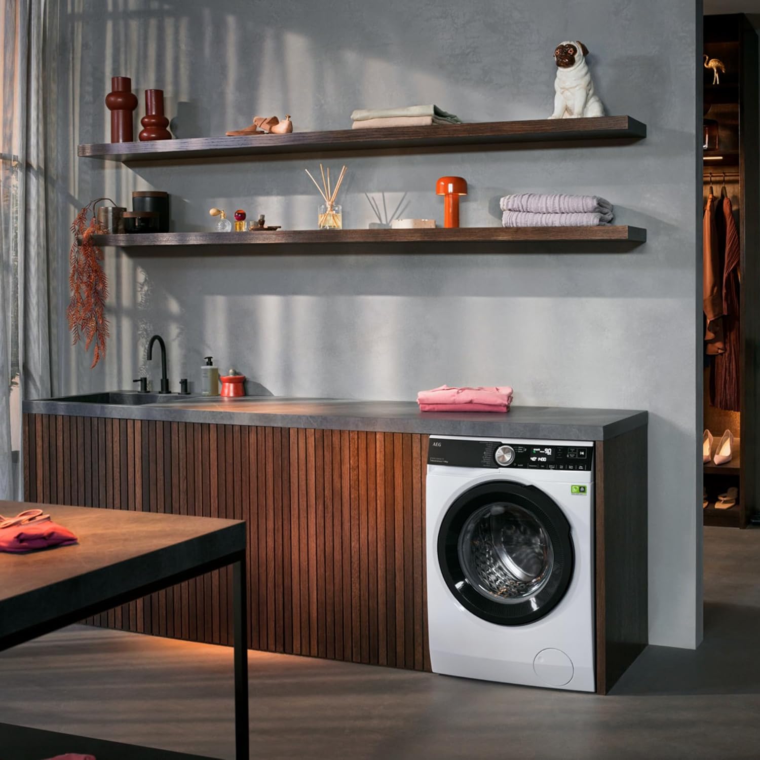 AEG L7WBA60680 Waschtrockner / DualSense - schonende Pflege / 8 kg Waschen / 5 kg Trocknen / D / energiesparend / Mengenautomatik / Nachlegefunktion / ProSteam - Auffrischfunktion / 1600 U/min Weiß