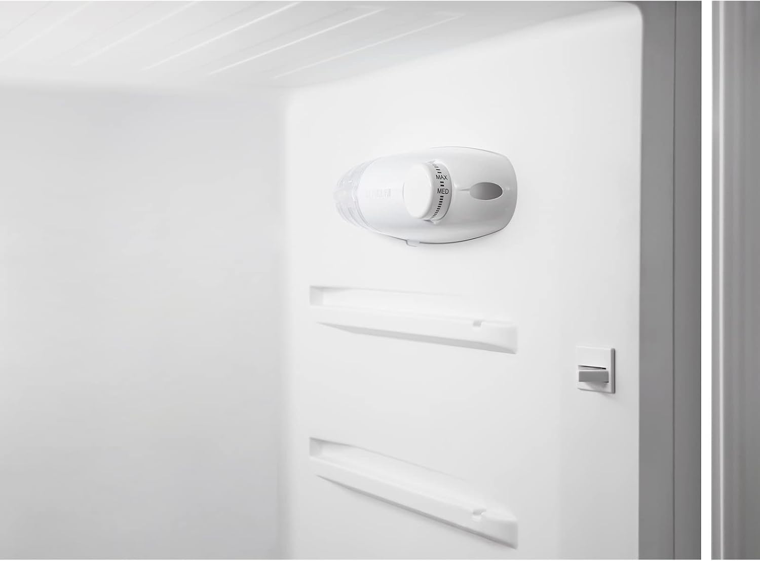 Comfee RCT284DK2 Kühl-/Gefrierkombination/Gefrierteil oben / 176 kWh/Jahr / 143cm Höhe/LED Licht/Reversibles Türscharnier/Sicherheitsglas, Schwarz