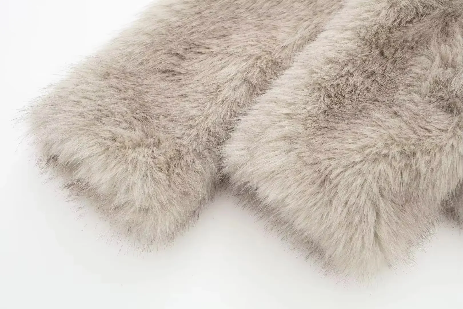 Eleganter Fake Fur Wintermantel f��r Damen