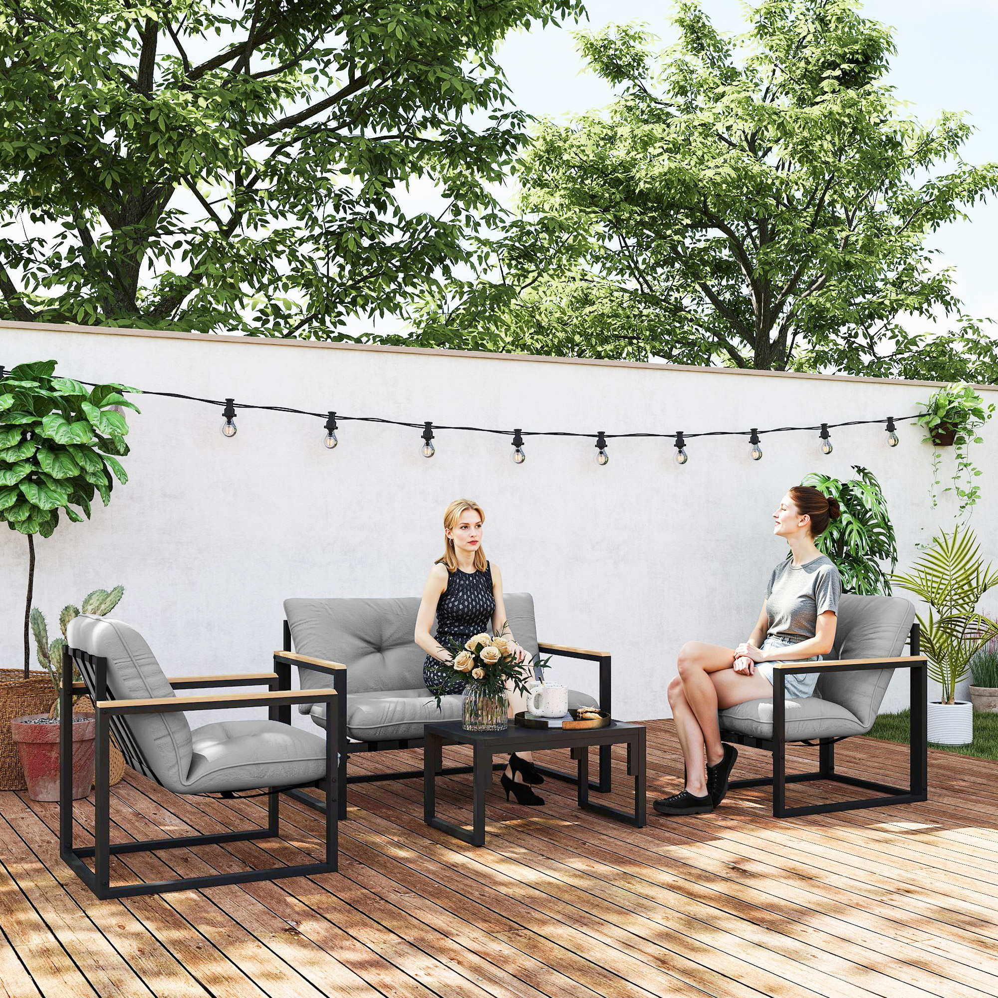 Weerbestendige Tuinmeubelset voor 4 Personen met 2-zits Sofa, Fauteuils en Kussens Lichtgrijs