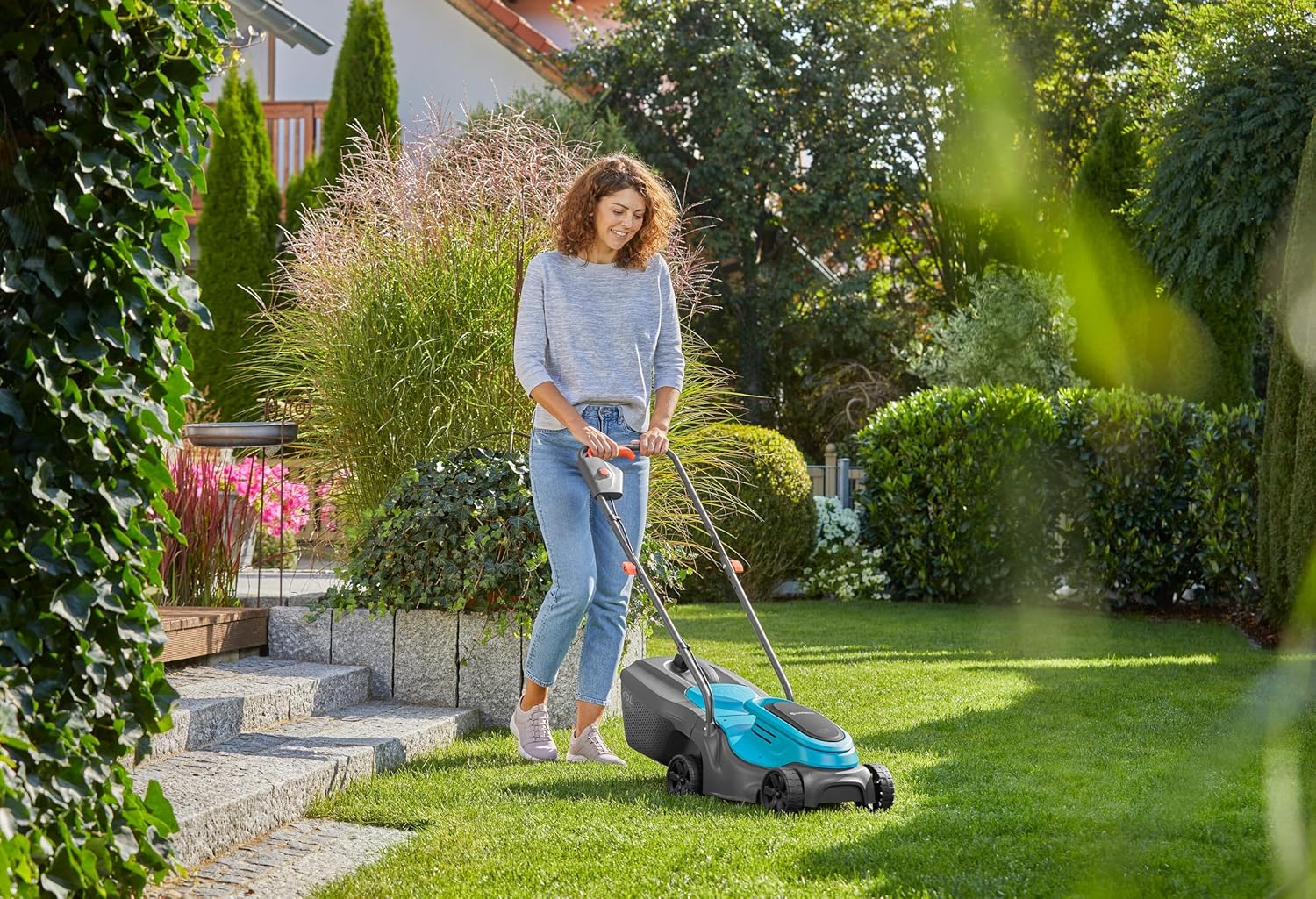 Gardena EasyMax 30/18V Ready-to-Use Set Akku-Rasenmäher, 30 cm Schnittbreite, inkl. Power for All-Akku, kompakt und wendig, ideal für kleine Gärten (14629-20)