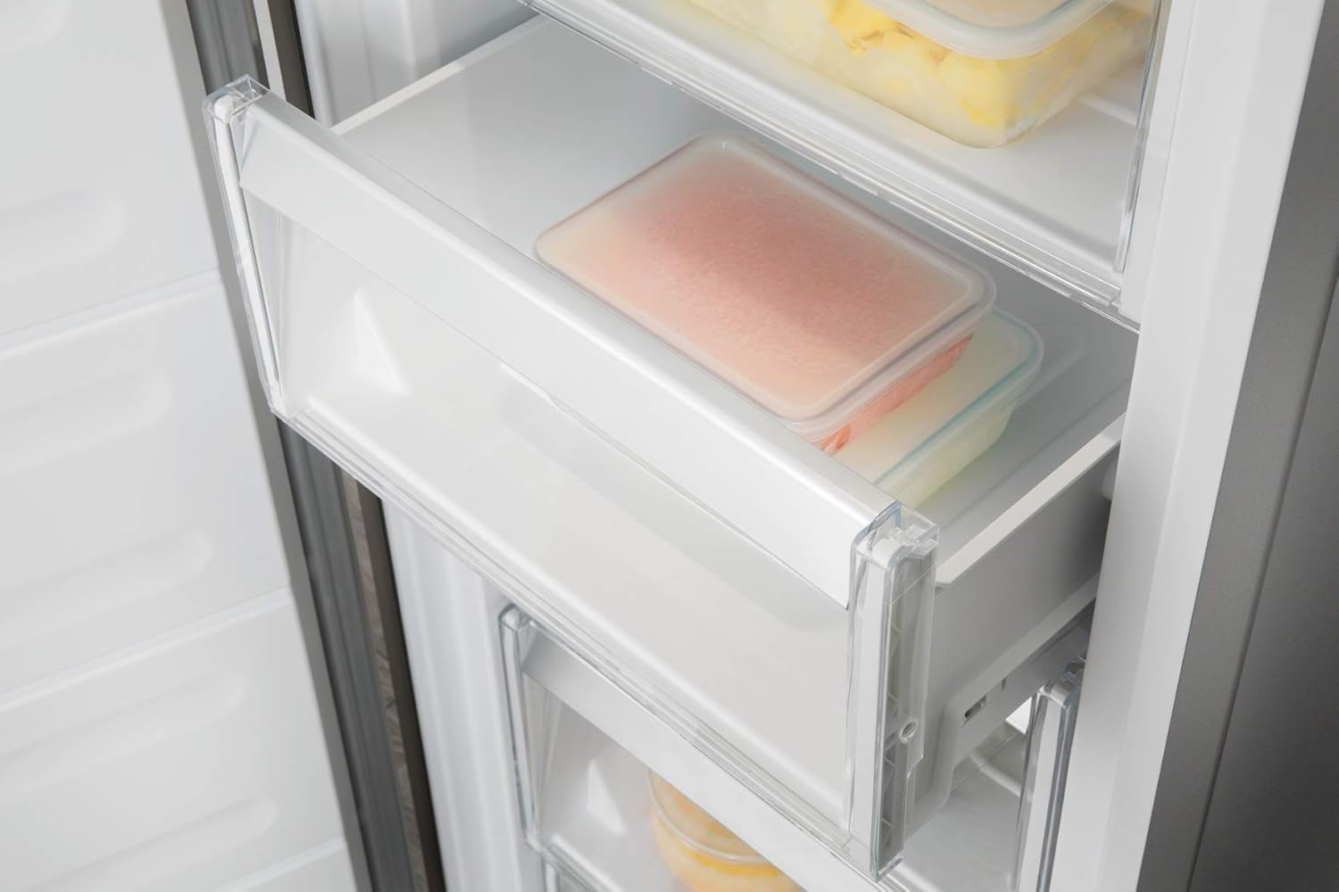 Bauknecht GKN 19G4S IN 2 NoFrost Gefrierschrank / Nutzinhalt 252 Liter/ 187 cm Höhe / NoFrost / ProFreeze/ ShockFreeze/ EasyOpen Ventil/ LED-Innenbeleuchtung, Optic Inox