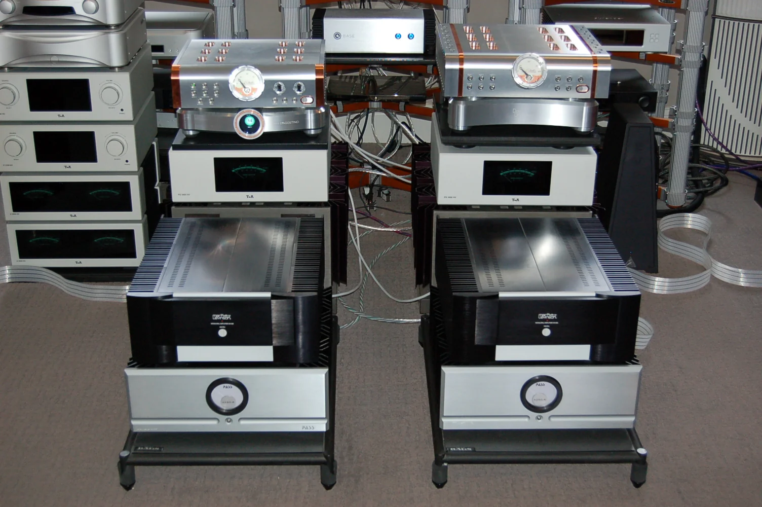 Mark Levinson N0. 536 monoblock amplifier (pair) USED