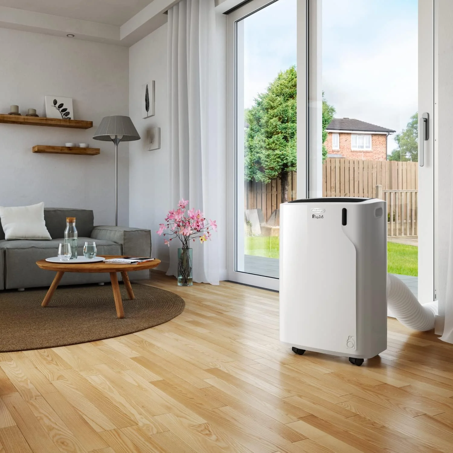 De'Longhi Pinguino PAC EM93 Silent, mobiele airconditioner voor ruimtes tot 90 m3, 10.500 BTU/u, 2,6 kW, 63 dB, ontvochtigingsfunctie, energieklasse A, 24-uurs timer, wit
