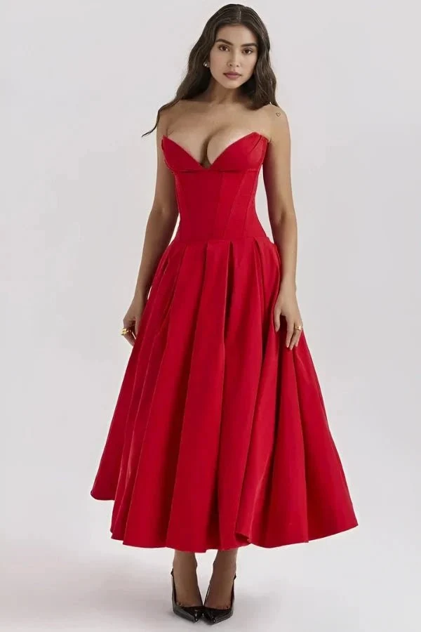 Elegantes Kleid mit skulpturalem Oberteil