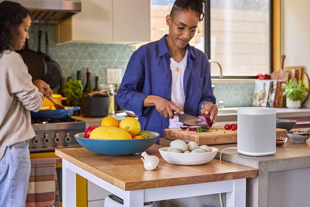 Sonos One Smart Speaker, schwarz – Intelligenter WLAN Lautsprecher mit Alexa Sprachsteuerung, Google Assistant & AirPlay – Multiroom Speaker für unbegrenztes Musikstreaming