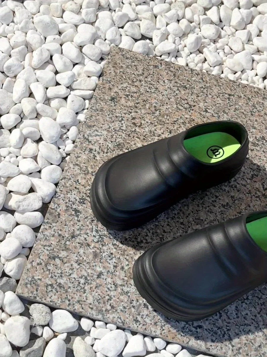 Wasserfeste Slip-On Clogs mit gepolsterter Sohle
