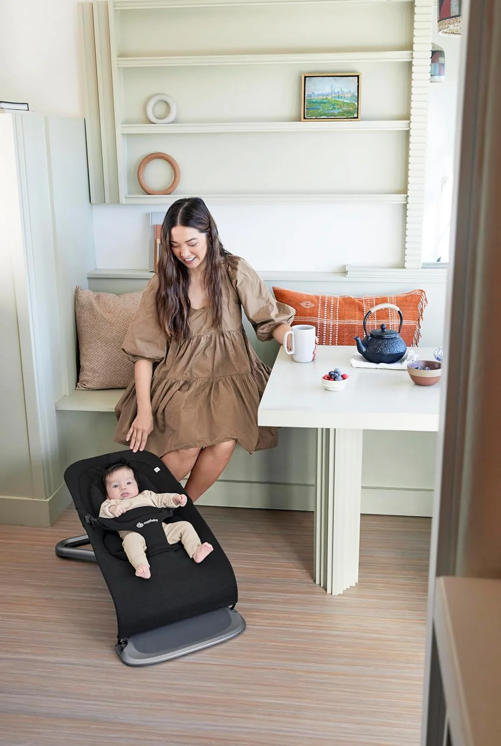 Ergobaby 3-in-1 Evolve Bouncer, Ergonomische wipstoel voor baby's vanaf de geboorte tot peuters, Babyschommel met zitverkleiner voor pasgeborenen (2,5 kg - 13,2 kg), Cream