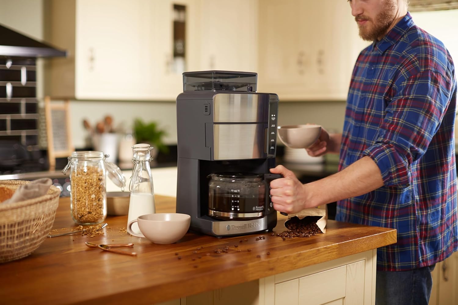 Russell Hobbs Kaffeemaschine mit Mahlwerk Glaskanne [Digitaler Timer, Brausekopf für opt. Extraktion & Aroma] Grind&Brew (1 bis 10 Tassen, 3-stufige Mahlgradeinstellung) Filterkaffeemaschine 25610-56