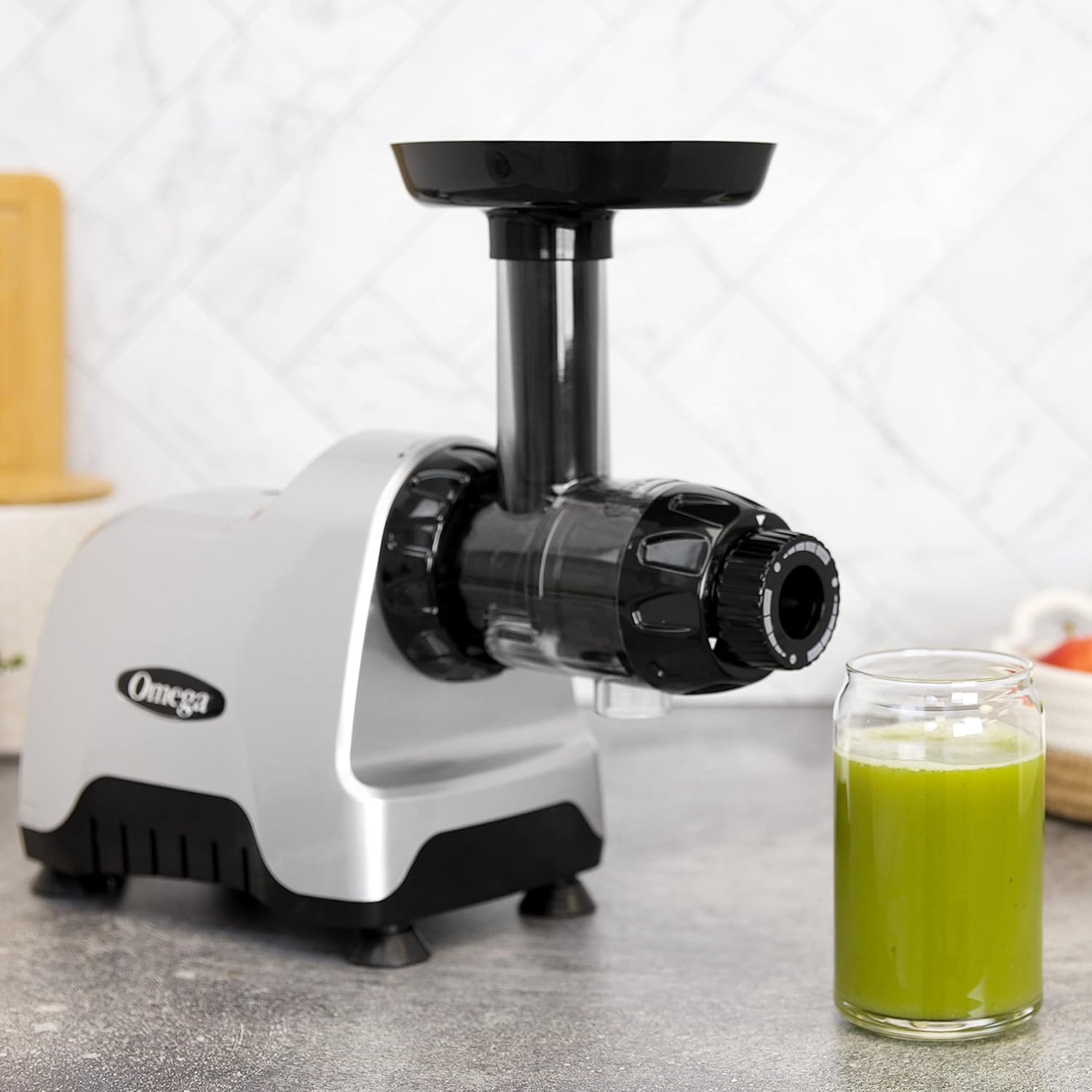 Omega CNC80S Compact Slow Speed Multi-Purpose Nutrition System Juicer Entsafter - Horizontal, Kunststoff, Silber