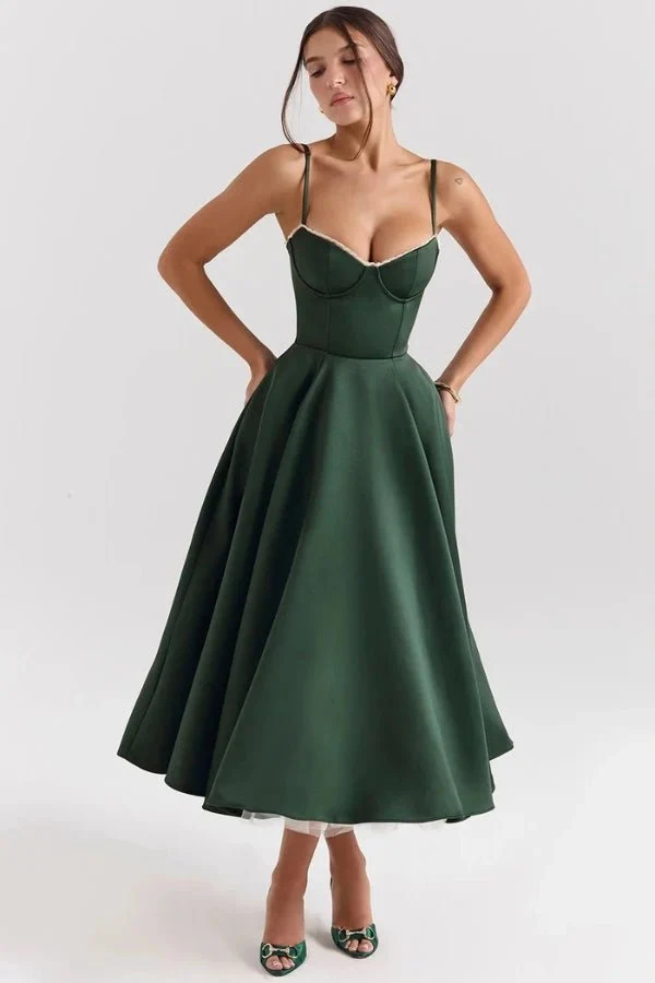Elegantes Satin-Abendkleid mit T��ll