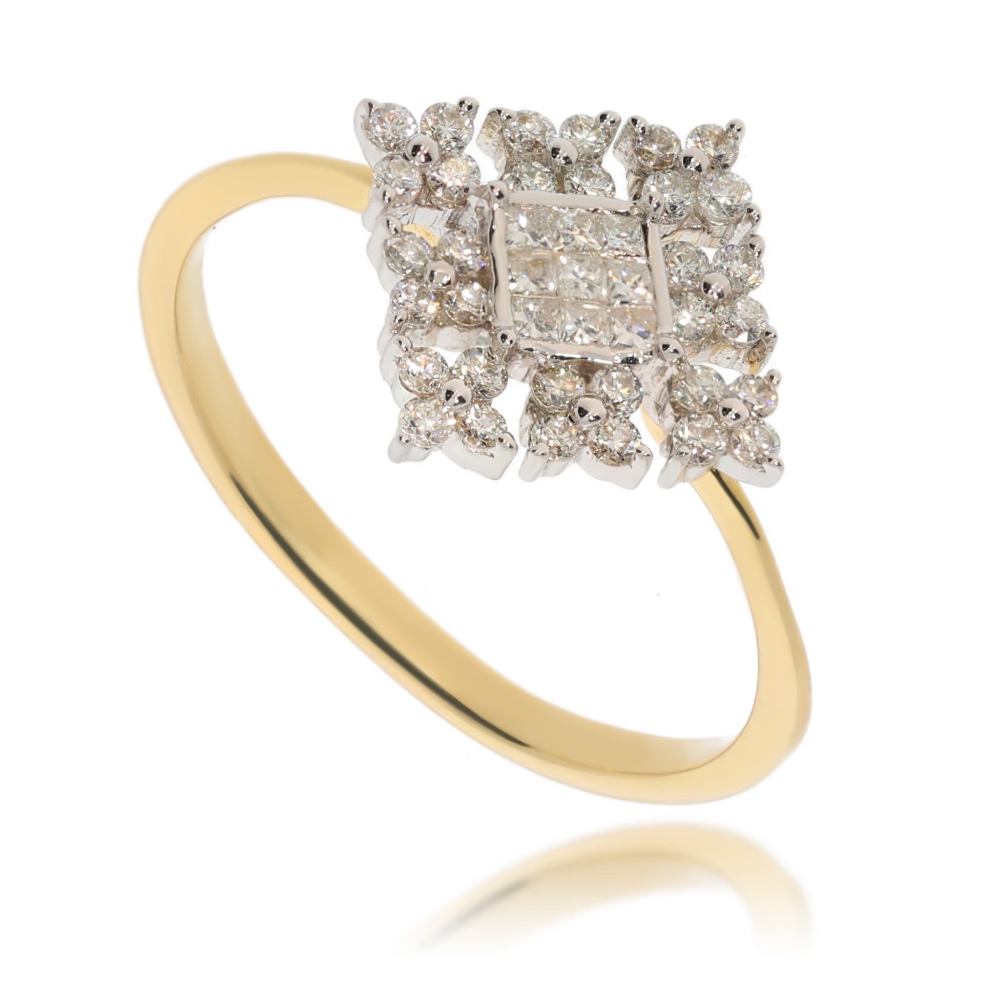 Złoty pierścionek zaręczynowy z diamentami 585