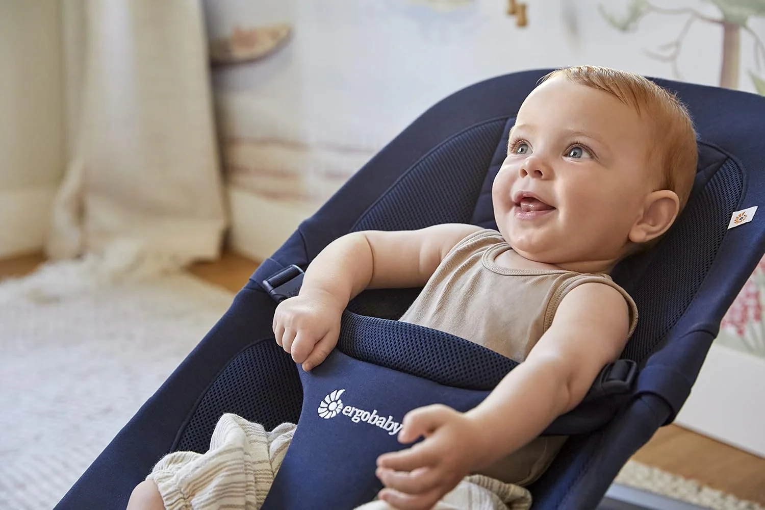 Ergobaby 3-in-1 Evolve Bouncer, Ergonomische wipstoel voor baby's vanaf de geboorte tot peuters, Babyschommel met zitverkleiner voor pasgeborenen (2,5 kg - 13,2 kg), Cream