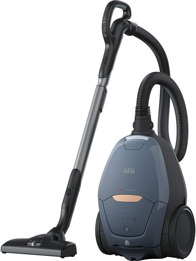 AEG VX82-1-5DB Staubsauger mit Beutel / XL-Softräder / 600 Watt / Zusatzdüsen und Staubbeutel / für Hart- & Teppichböden / 12m Aktionsradius / Denim Blue