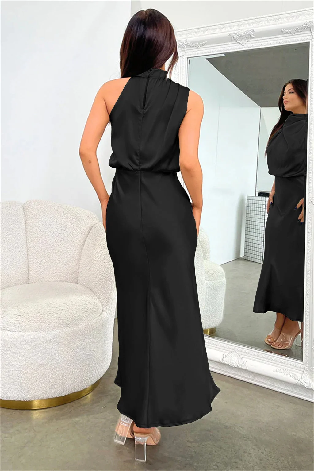 Damen Satin Maxikleid mit Halterneck-Ausschnitt | Flie?endes, bodenlanges Abendkleid f��r Hochzeiten und festliche Events
