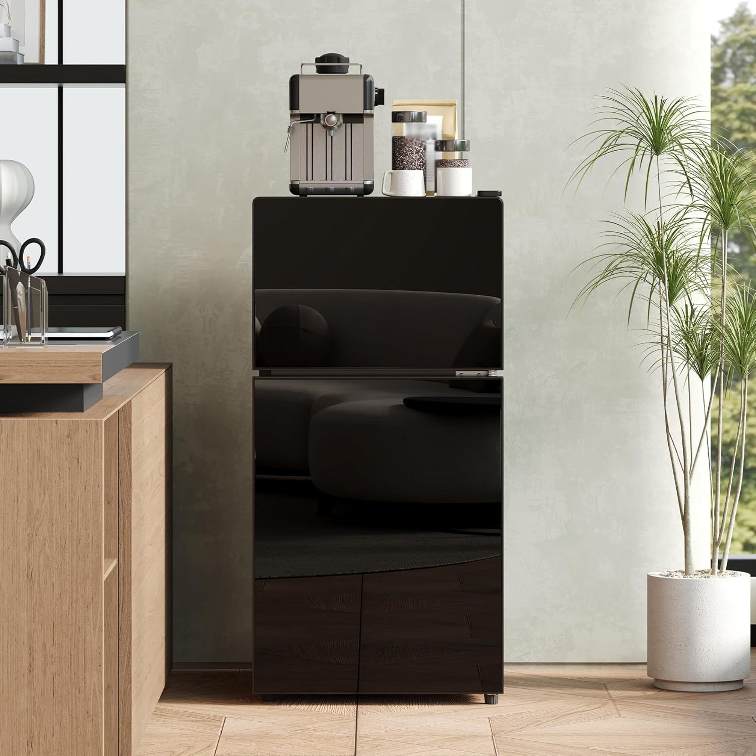 Merax Kühlschrank mit Gefrierfach, 60L Kleiner Kühlschrank, kompakt, Glastür, LED-Innenbeleuchtung, manuelle Temperaturregelung, Glasablagen, 45 dB(A), Mini Fridge für Studentenwohnheim Büro, Schwarz