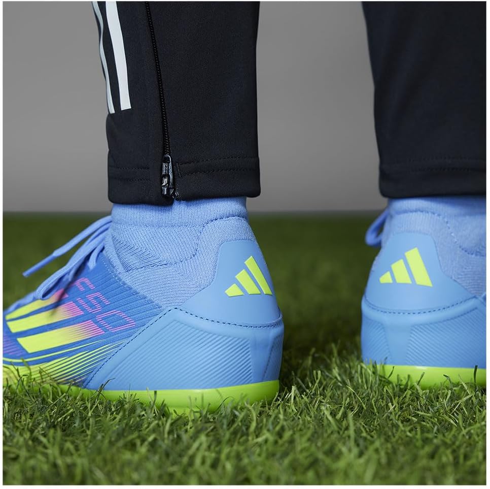 adidas Women's F50 League Mid FG/MG Fußballschuh