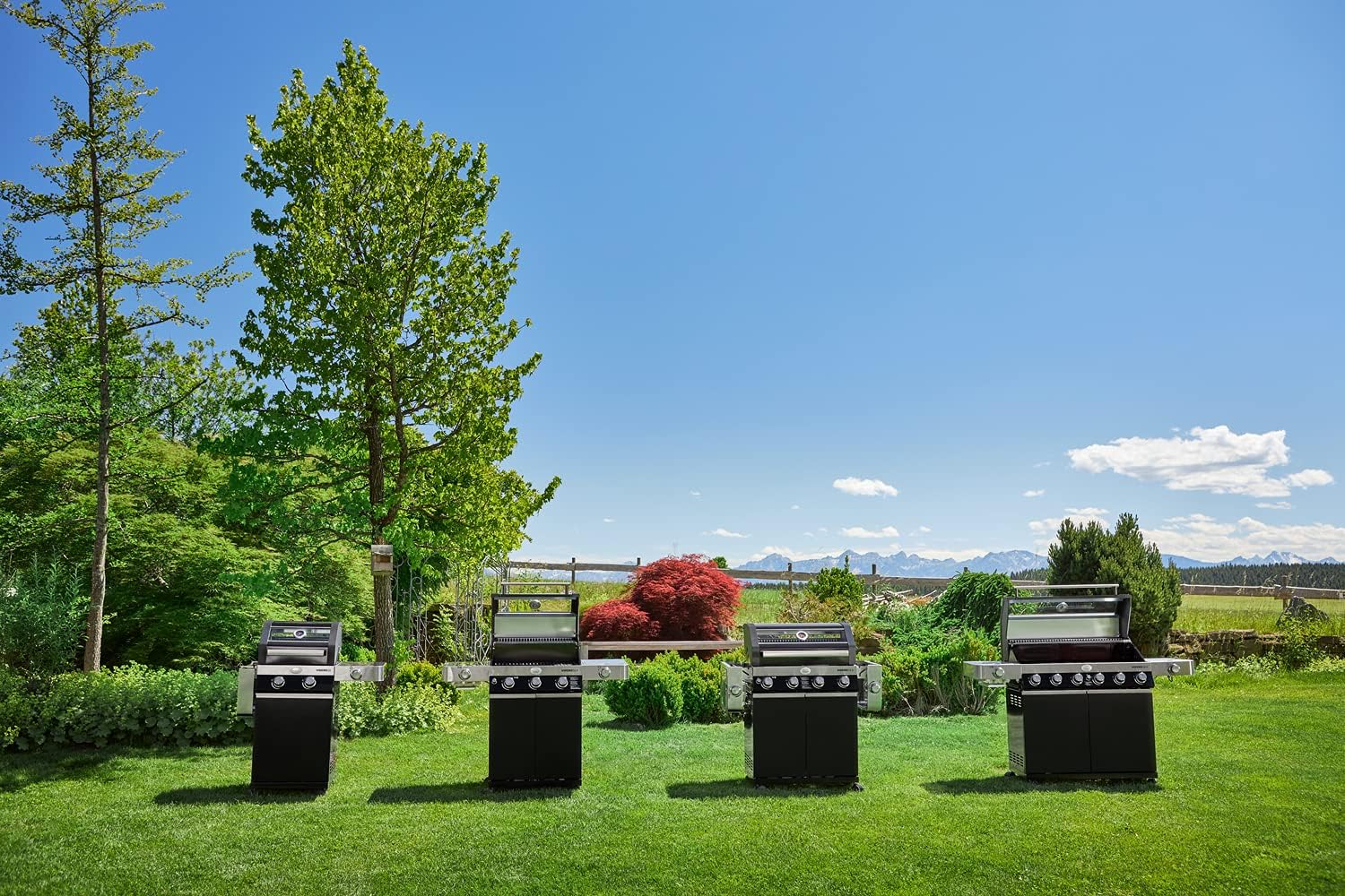 RÖSLE Elektrogrill BBQ-Portable Videro E2-P, tragbarer Tischgrill mit 2 Brennern, Warmhalterost und Deckel mit Glaseinsatz, pulverbeschichteter Stahl, schwarz/silbern