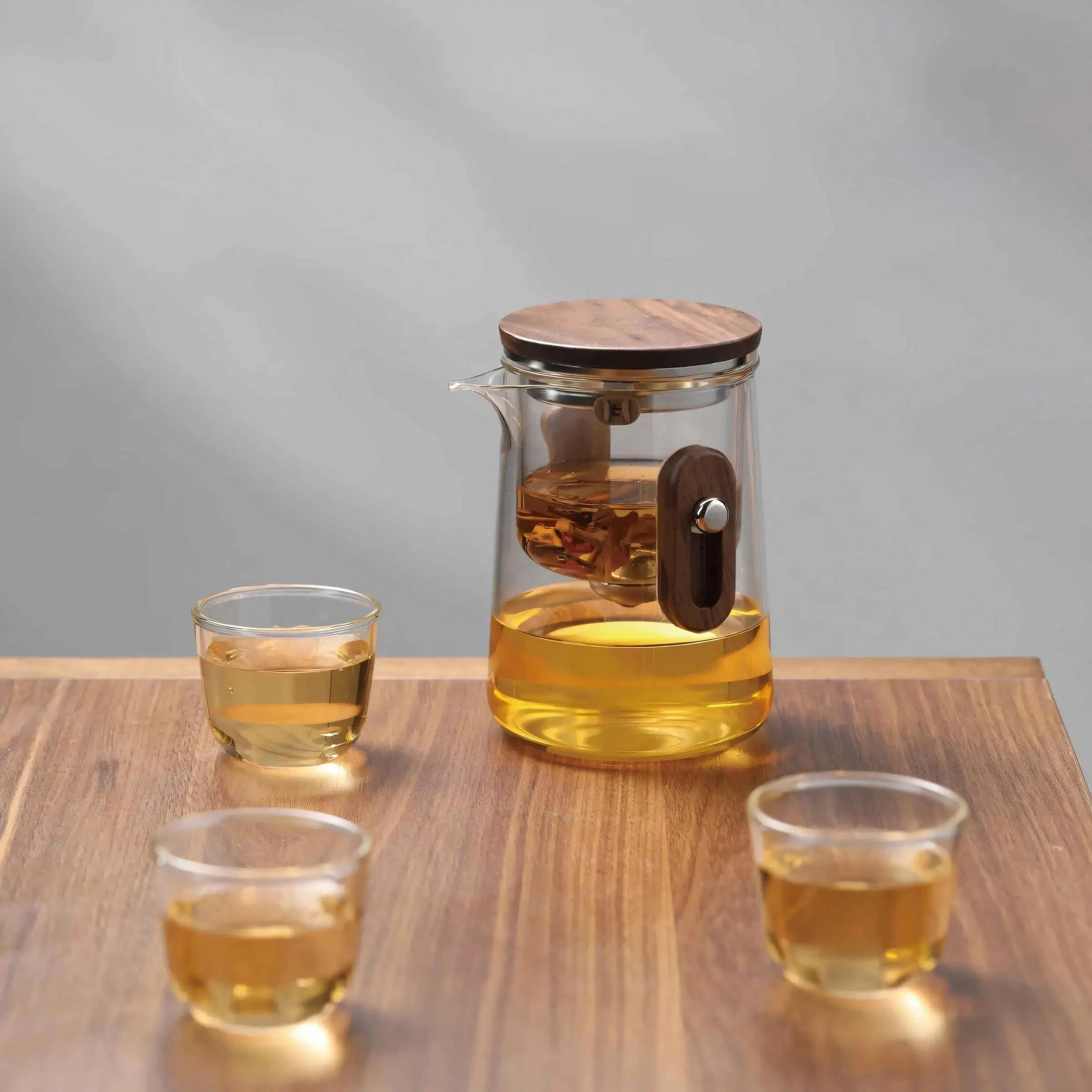 Reise-Teeset aus Glas