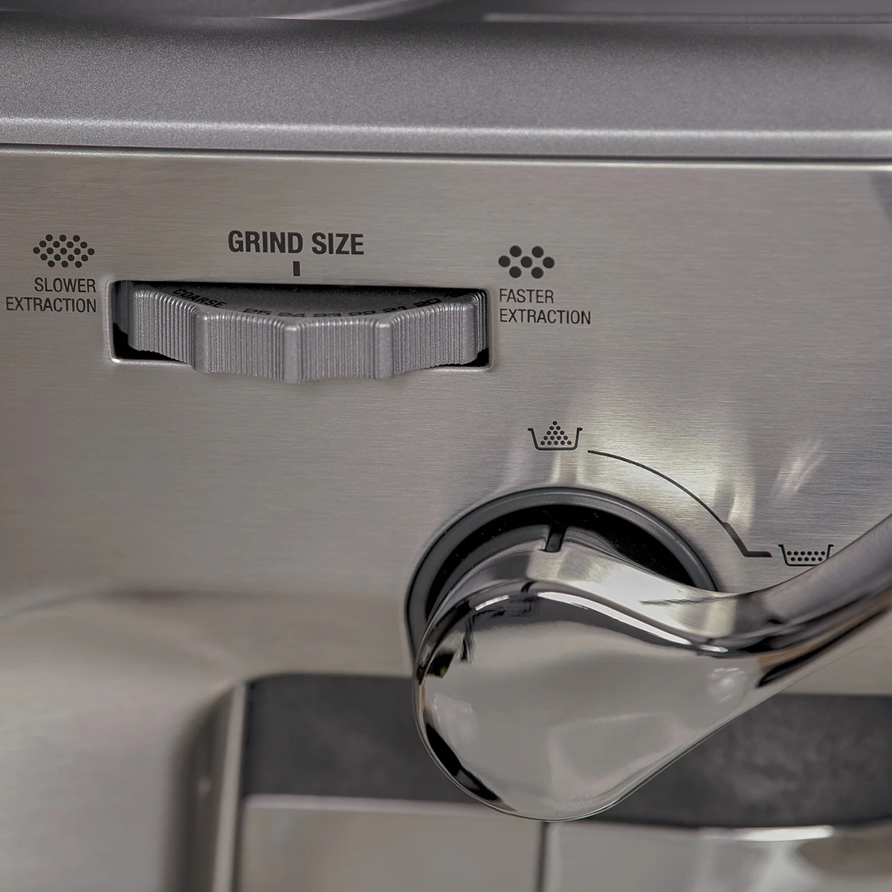 Sage Barista Express Impress ?C Halfautomatische Espressomachine met Slim Doseringssysteem ?C RVS