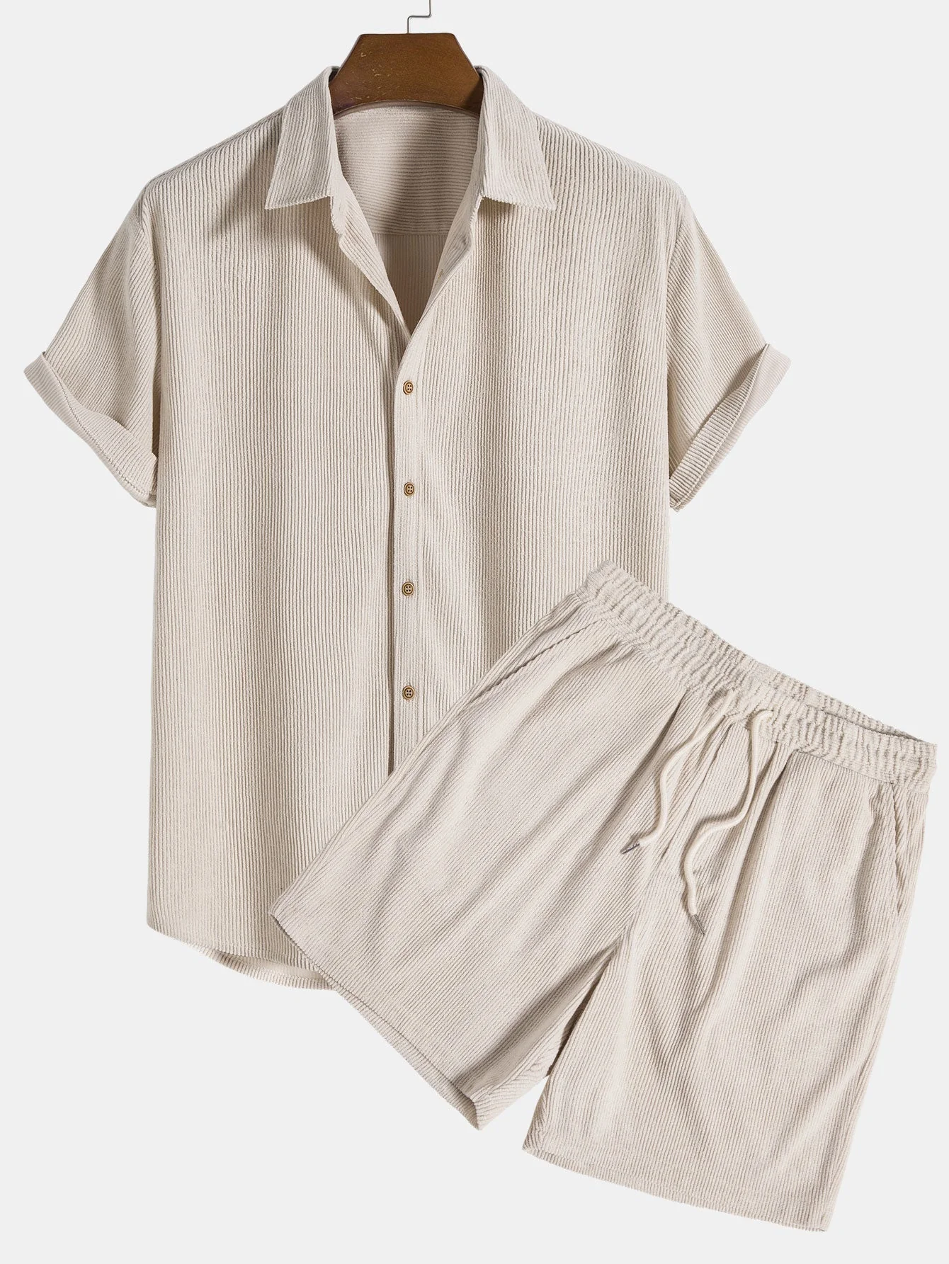 Sommerliches Ripp-Set mit Tunnelzug-Shorts f��r Herren