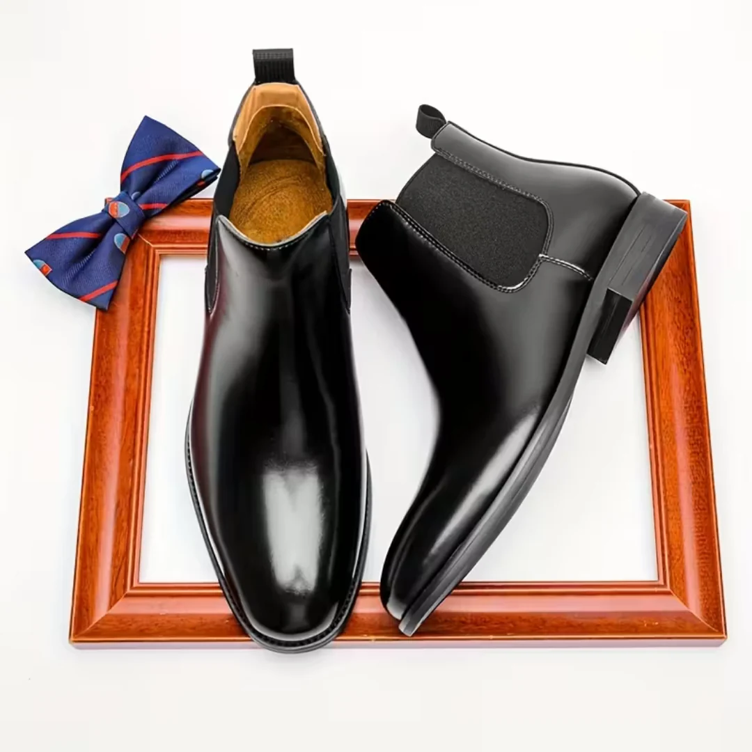 Men��s Black Chelsea Boots �C Pull Tab Design