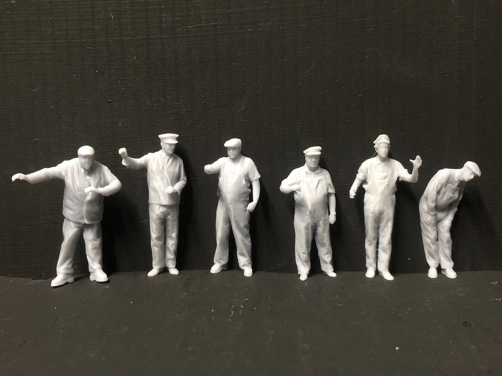 Loco crew Multi-Pack - 6 (Version2) assorted poses -3D scans  - NG7 - O Gauge