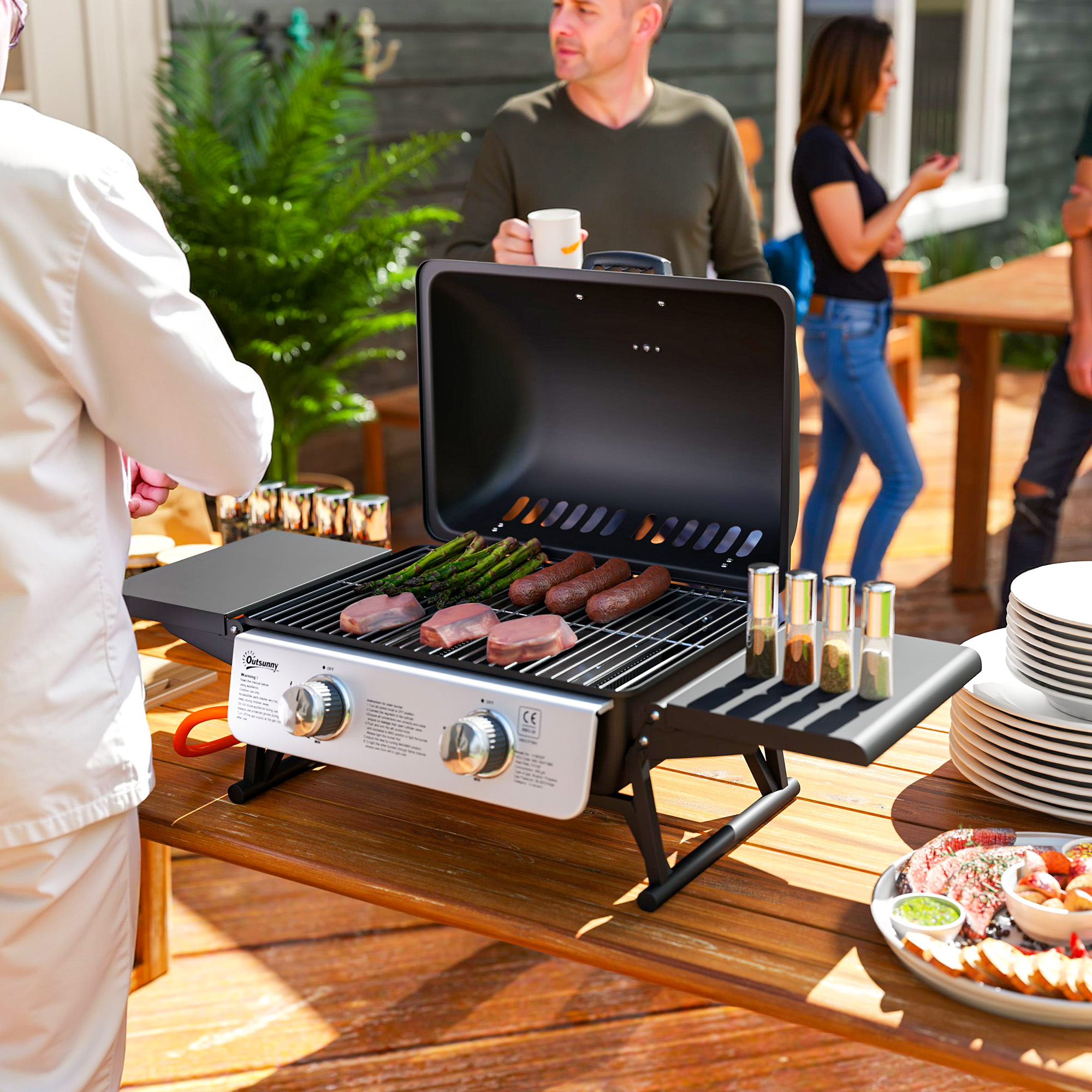Outsunny Gasbarbecue 5,6 KW met 2 Roestvrijstalen Branders en Zijtafels, Drukregelaar 101 x 48 x 41 cm Zwart