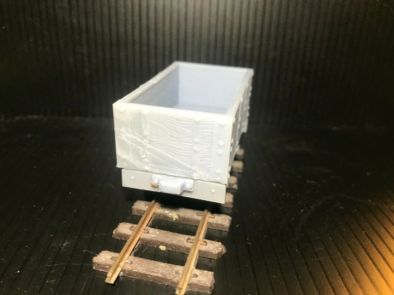 Gn15  Mineral/Mining Wagon Kit with wheels