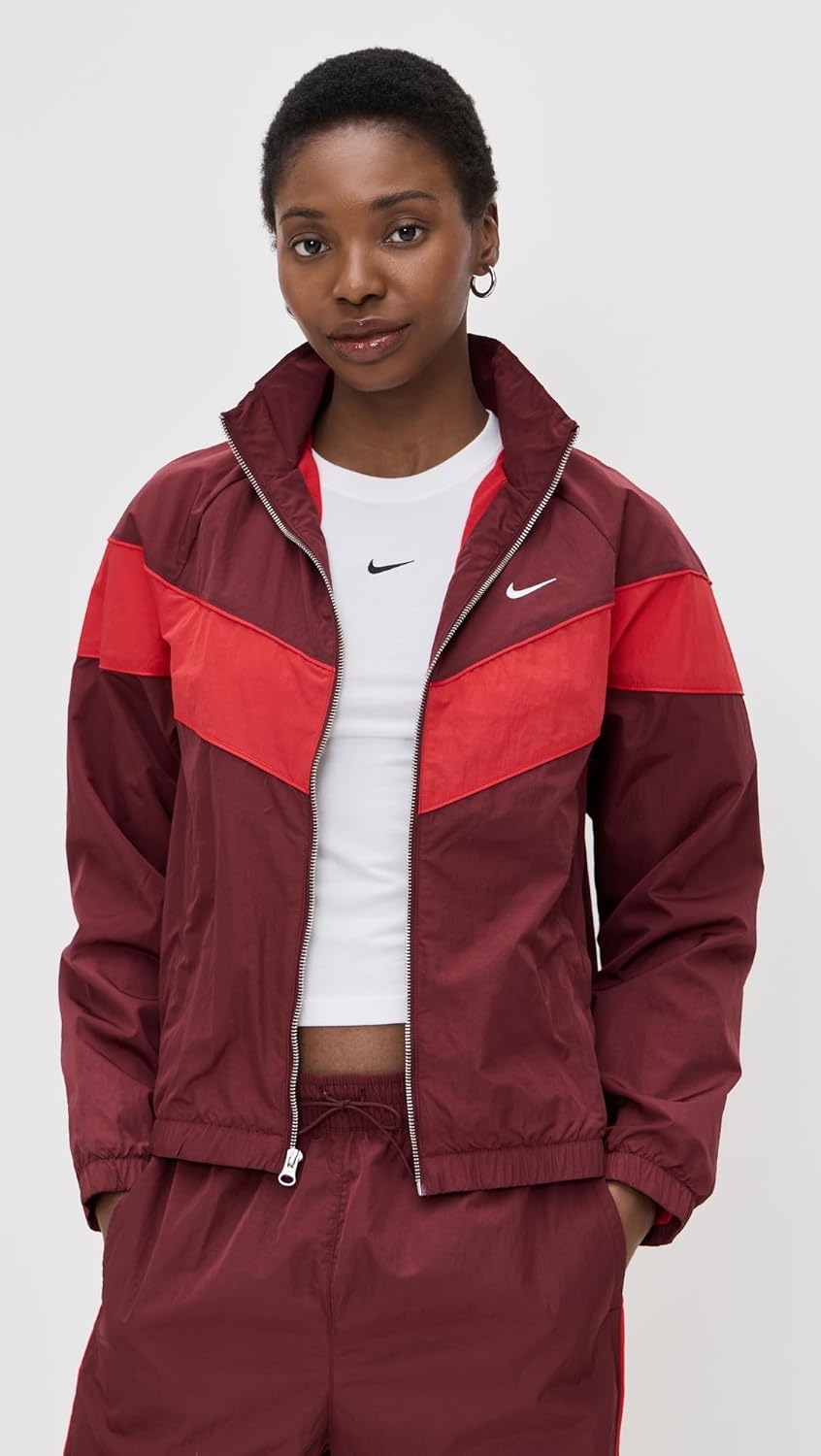 Nike Damen Sportbekleidung Wind Runner Jacke