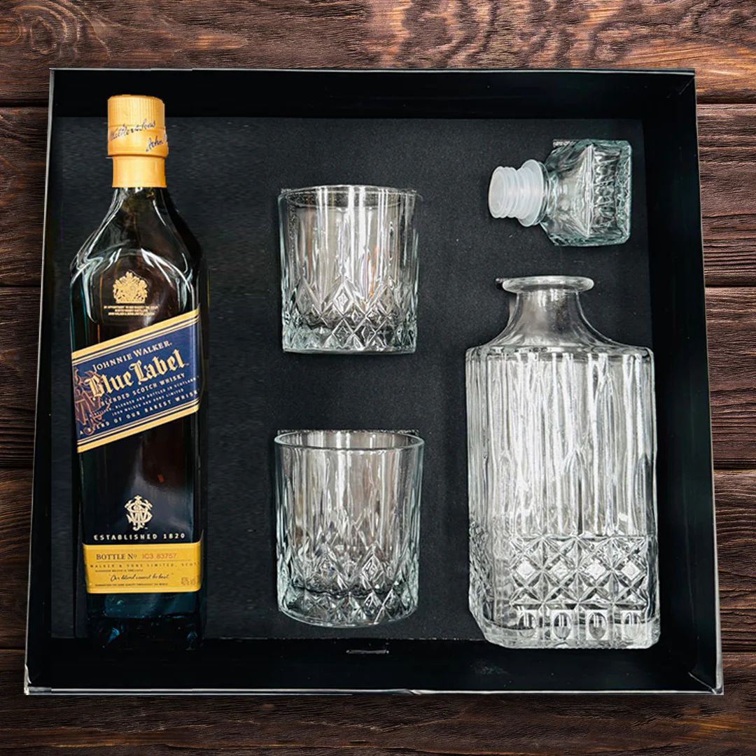 Luxury Men's Hamper With Johnnie Walker Blue