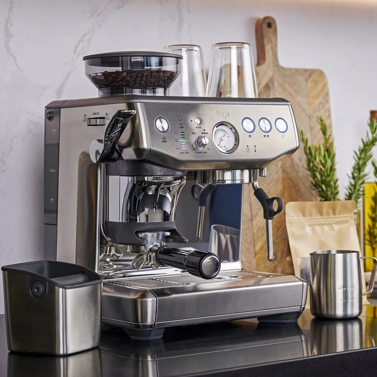 Sage Barista Express Impress ?C Halfautomatische Espressomachine met Slim Doseringssysteem ?C RVS
