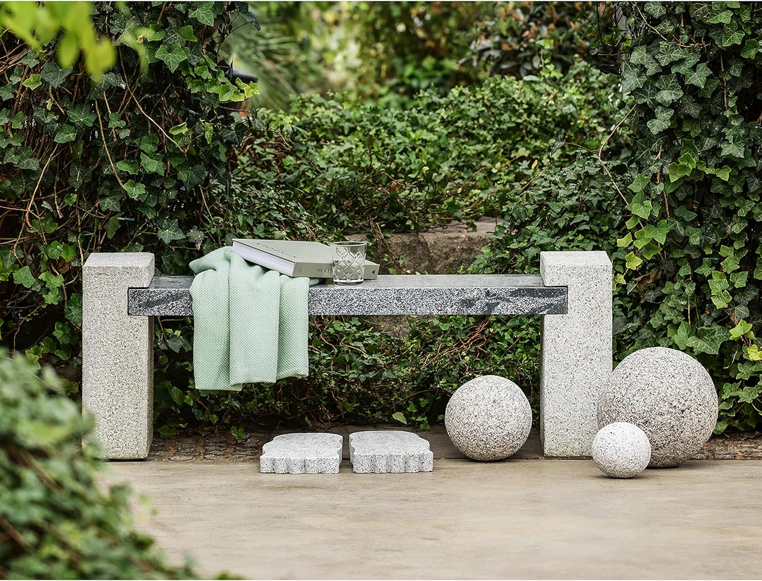 Dehner Gartenbank, 2-Sitzer, ca. 120 x 45 x 30 cm, Granit, hellgrau/dunkelgrau