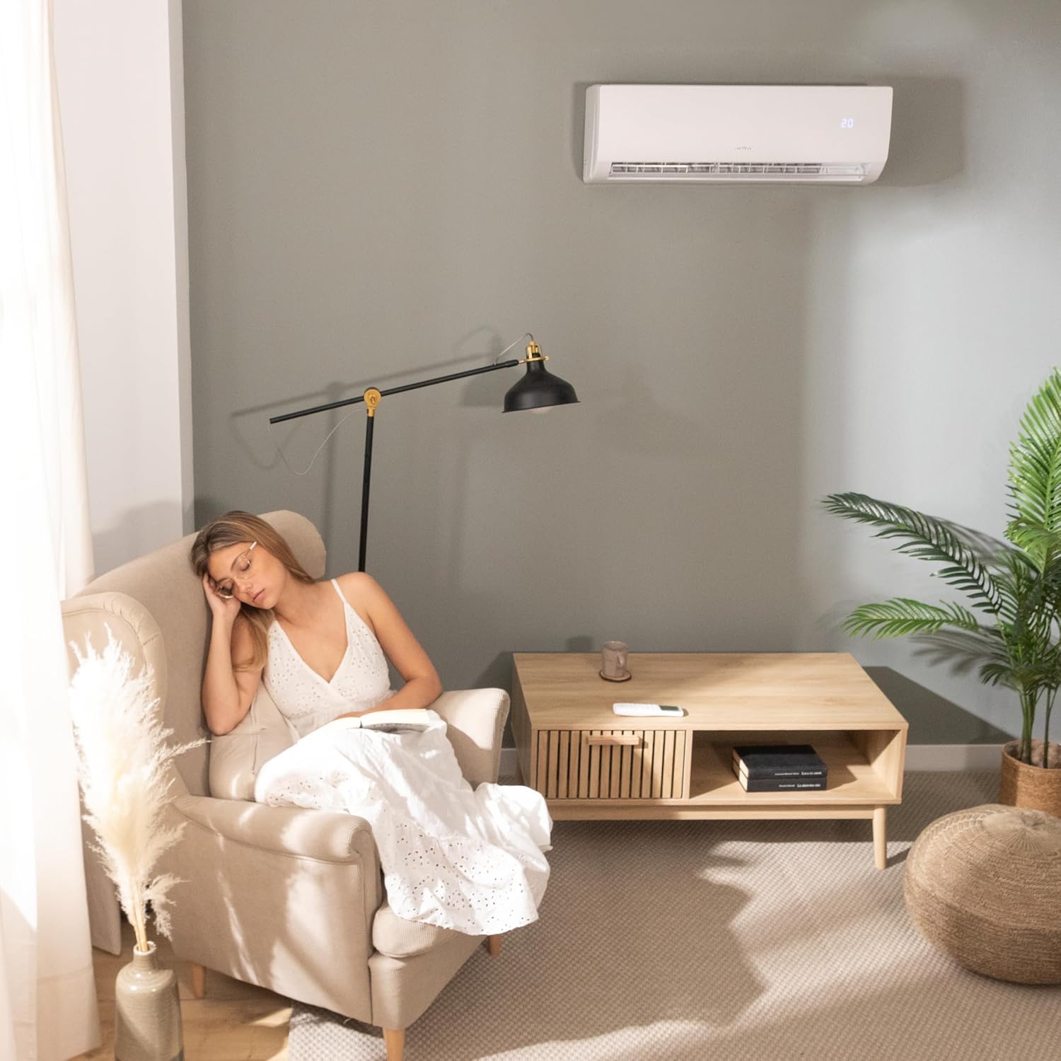 Cecotec Split-Klimaanlage AirClima 9000 Smartfresh. 9000 BTU, Wärmepumpe, Inverter-System, 5 Betriebsmodi, 8 Geschwindigkeitsstufen, Entfeuchter, 24-Stunden-Timer für die Klimatisierung