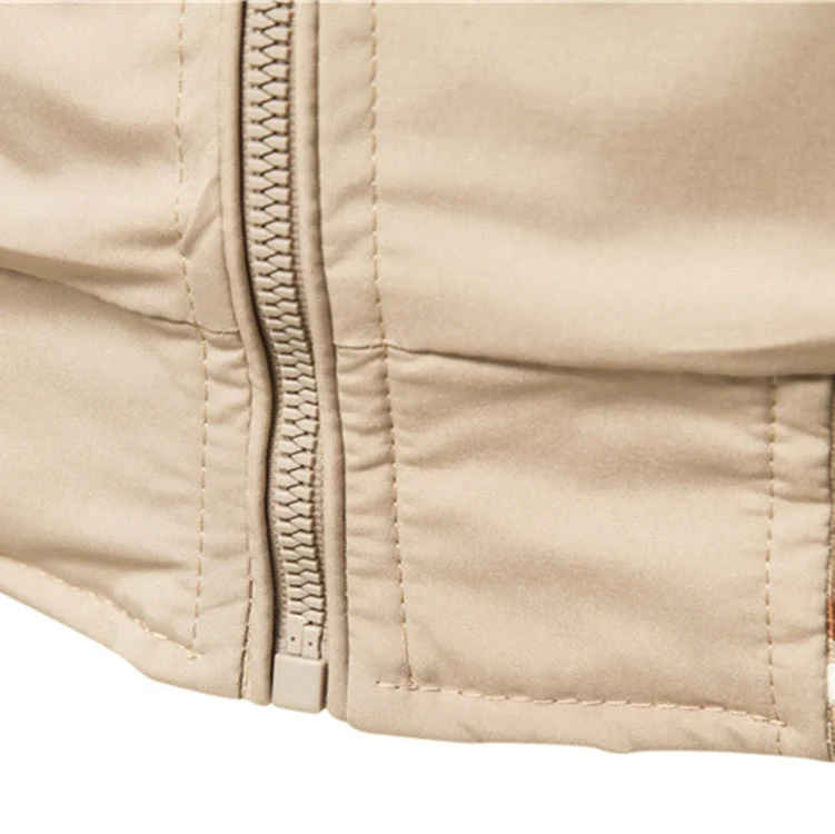 L?ssige winddichte Herrenjacke mit Stehkragen
